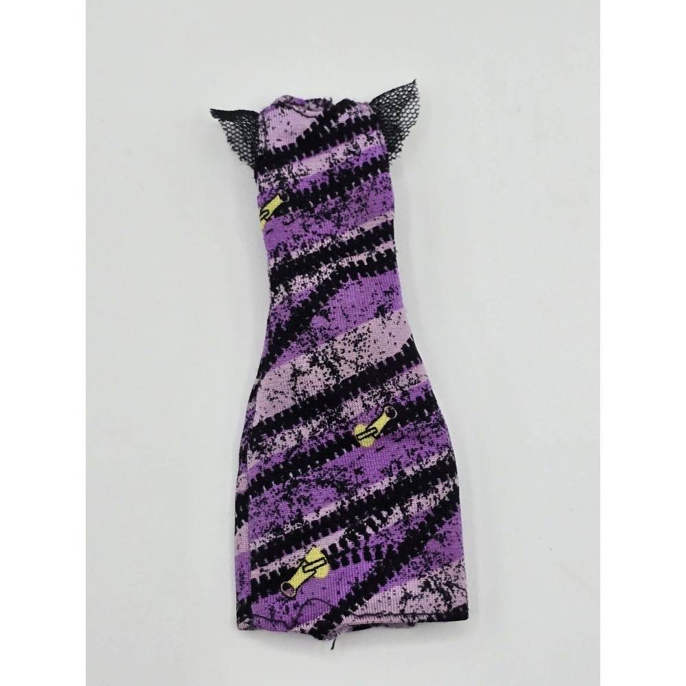 Monster High Doll G1‎ Clawdeen Wolf Complete Look Fashion Pack Purple Zip  Dress